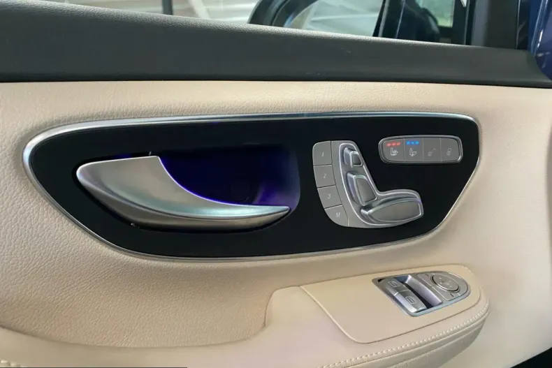 Mercedes-Benz V 300 (Clasa V) din 2025 cu 5.315 km - oferta MER201308 - foto 13