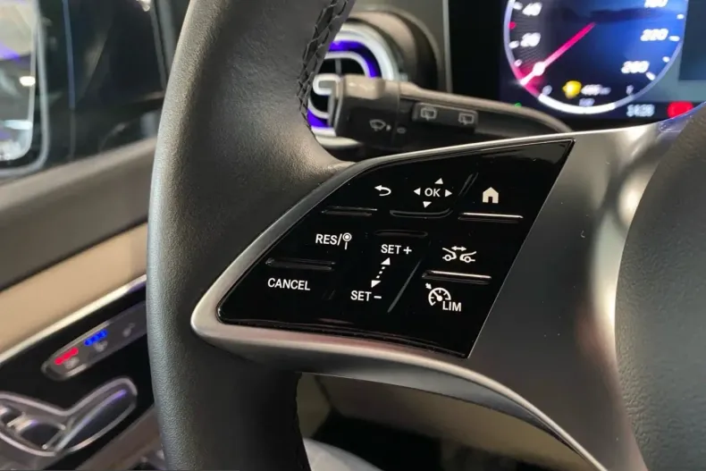 Mercedes-Benz V 300 (Clasa V) din 2025 cu 5.315 km - oferta MER201308 - foto 17