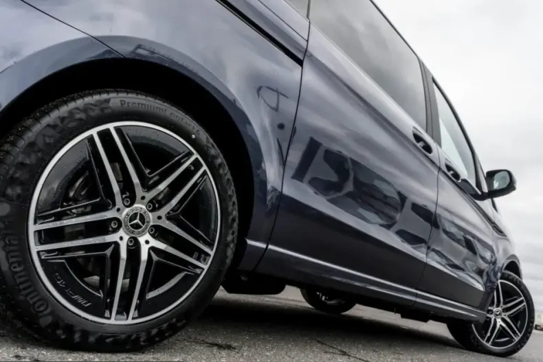 Mercedes-Benz V 300 (Clasa V) din 2024 cu 7.200 km - oferta MER201312 - foto 5