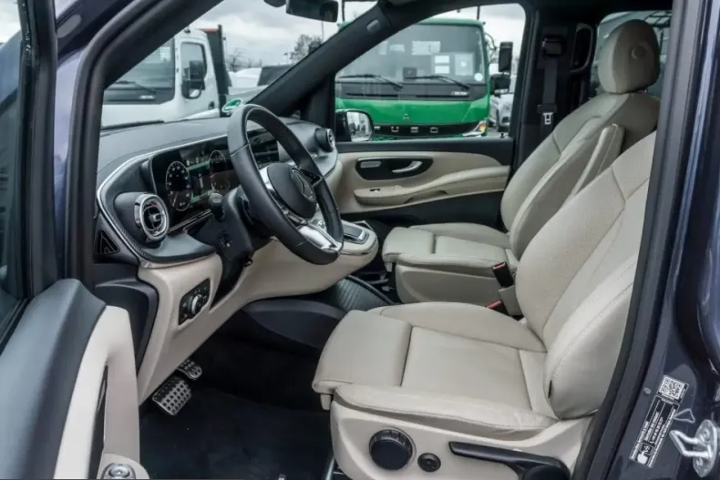 Mercedes-Benz V 300 (Clasa V) din 2024 cu 7.200 km - oferta MER201312 - foto 7