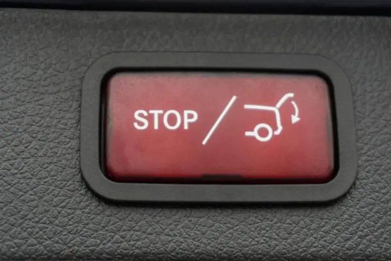 Mercedes-Benz V 300 (Clasa V) din 2024 cu 7.200 km - oferta MER201312 - foto 10