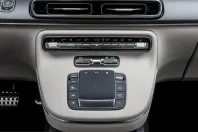 Mercedes-Benz V 300 (Clasa V) din 2024 cu 7.200 km - oferta MER201312 - foto 15