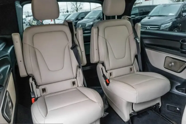 Mercedes-Benz V 300 (Clasa V) din 2024 cu 7.200 km - oferta MER201312 - foto 21