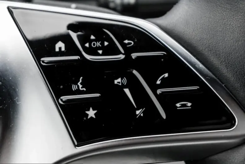 Mercedes-Benz V 300 (Clasa V) din 2024 cu 7.200 km - oferta MER201312 - foto 26