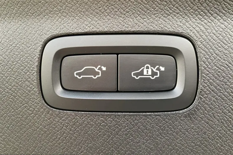 Volvo XC90 din 2023 cu 62.360 km - oferta VOL201317 - foto 22