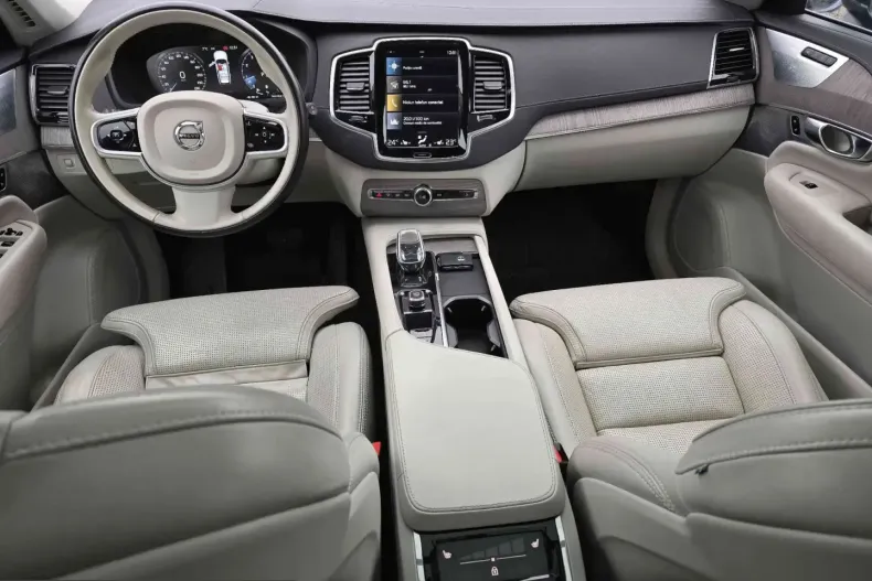 Volvo XC90 din 2022 cu 119.652 km - oferta VOL201318 - foto 12
