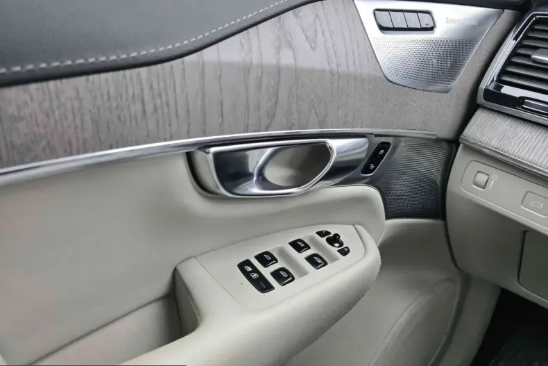 Volvo XC90 din 2022 cu 119.652 km - oferta VOL201318 - foto 19