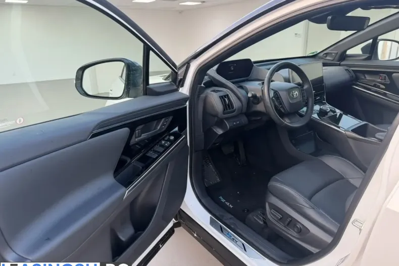 Toyota bZ4X din 2022 cu 49.840 km - oferta TOY201325 - foto 8