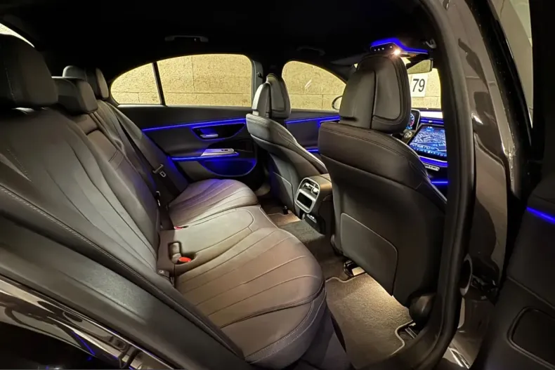 Mercedes-Benz E 200 (Clasa E) din 2024 cu 27.938 km - oferta MER201326 - foto 19