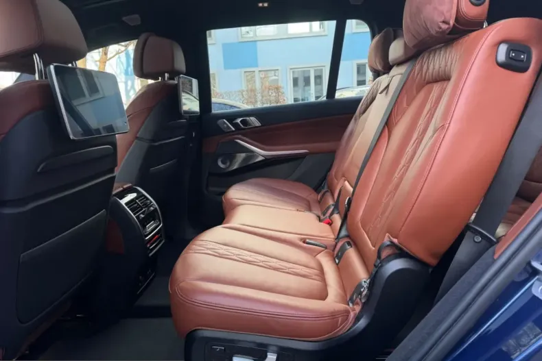 BMW X7 (Seria X) din 2021 cu 41.288 km - oferta BMW201328 - foto 13