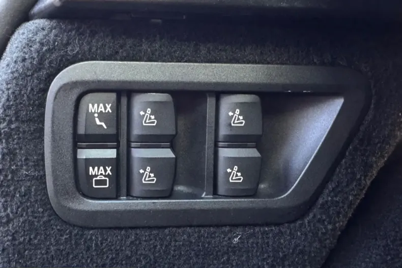 BMW X7 (Seria X) din 2021 cu 41.288 km - oferta BMW201328 - foto 21