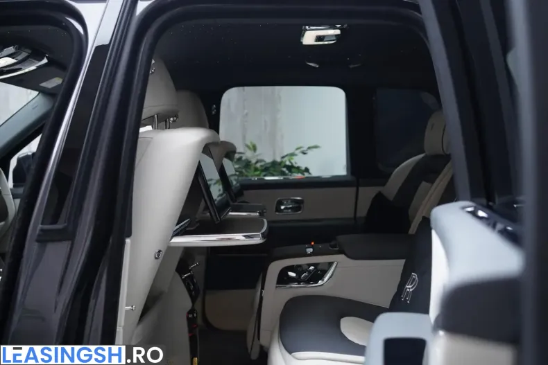 Rolls-Royce Cullinan din 2021 cu 33.290 km - oferta ROL201332 - foto 19