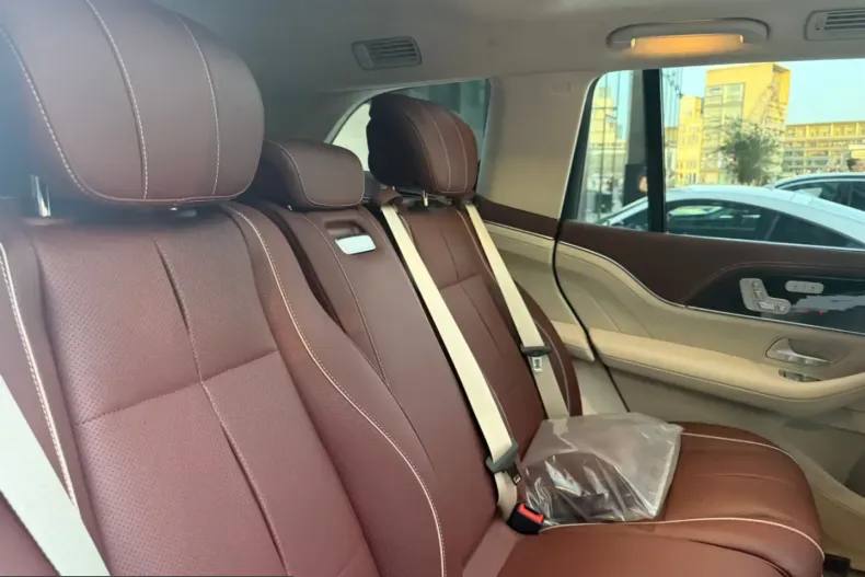 Mercedes-Benz GLS 600 (Clasa GLS) din 2022 cu 150 km - oferta MER201333 - foto 10