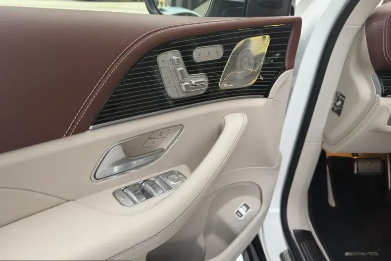 Mercedes-Benz GLS 600 (Clasa GLS) din 2022 cu 150 km - oferta MER201333 - foto 13