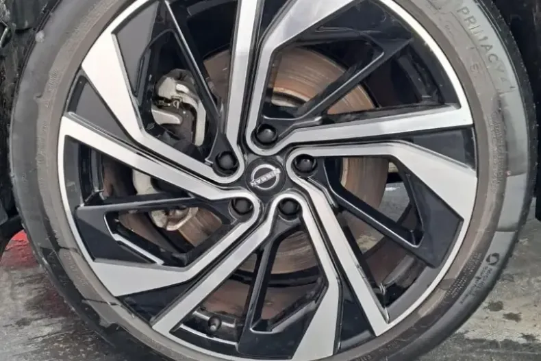 Nissan Qashqai din 2024 cu 6.642 km - oferta NIS201336 - foto 3