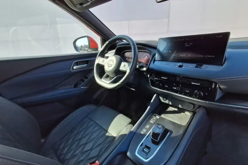 Nissan Qashqai din 2024 cu 6.642 km - oferta NIS201336 - foto 9