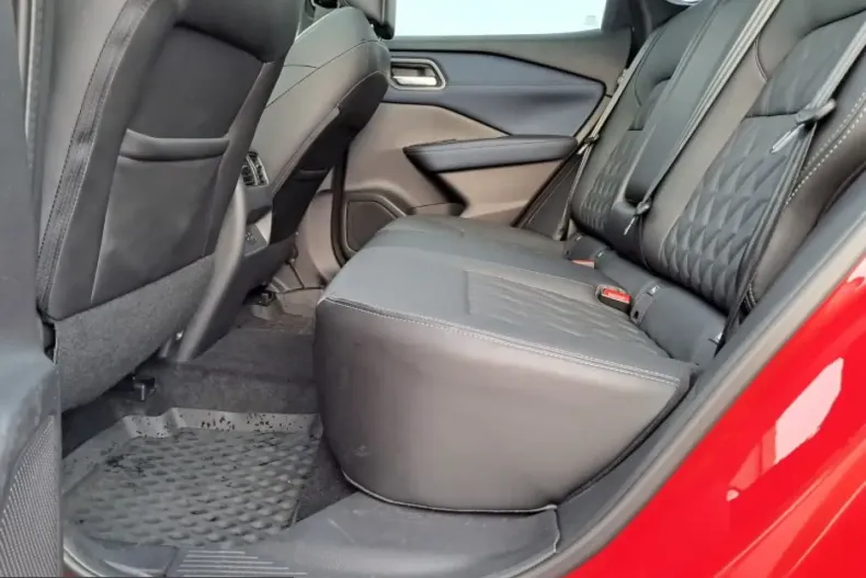 Nissan Qashqai din 2024 cu 6.642 km - oferta NIS201336 - foto 11