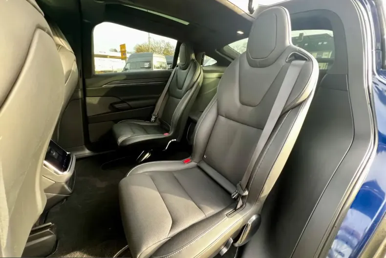 Tesla Model X din 2023 cu 15.970 km - oferta TES201345 - foto 19