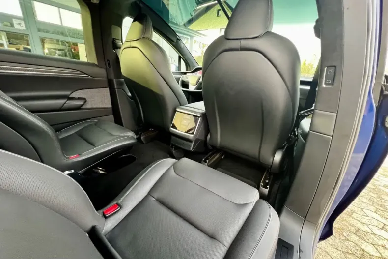 Tesla Model X din 2023 cu 15.970 km - oferta TES201345 - foto 32