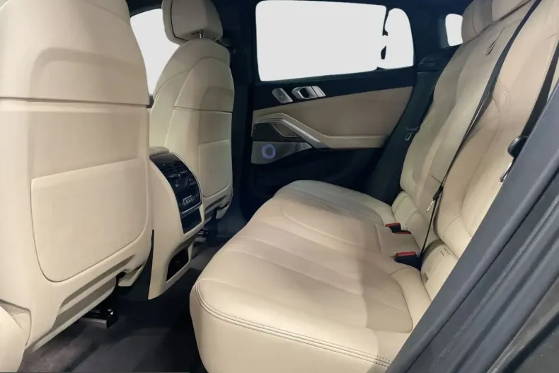 BMW X6 (Seria X) din 2022 cu 35.088 km - oferta BMW201346 - foto 10