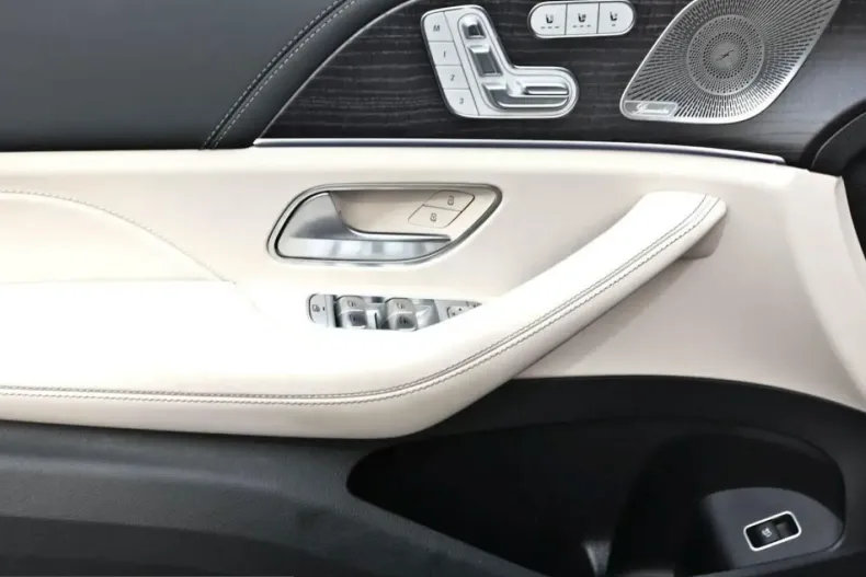 Mercedes-Benz GLE 63 AMG (Clasa GLE) din 2022 cu 55.450 km - oferta MER201353 - foto 16