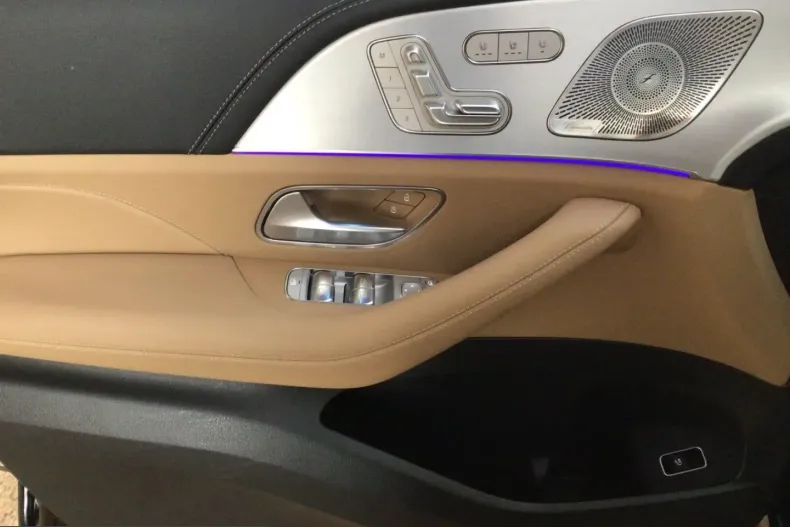 Mercedes-Benz GLE 580 (Clasa GLE) din 2024 cu 22.645 km - oferta MER201355 - foto 12