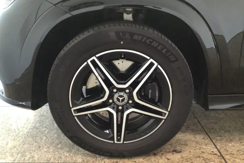 Mercedes-Benz GLE 580 (Clasa GLE) din 2024 cu 22.645 km - oferta MER201355 - foto 14