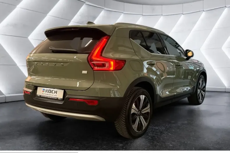 Volvo XC40 din 2022 cu 30.317 km - oferta VOL201357 - foto 3