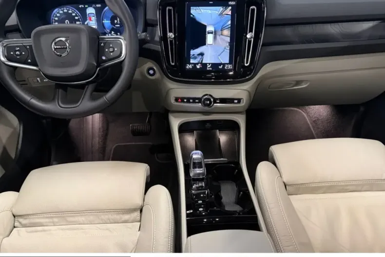 Volvo XC40 din 2022 cu 30.317 km - oferta VOL201357 - foto 9