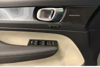 Volvo XC40 din 2022 cu 30.317 km - oferta VOL201357 - foto 12