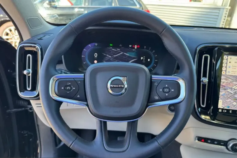 Volvo XC40 din 2022 cu 47.343 km - oferta VOL201360 - foto 8