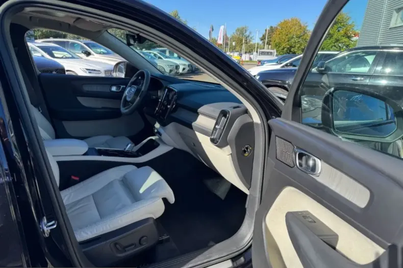 Volvo XC40 din 2022 cu 47.343 km - oferta VOL201360 - foto 17