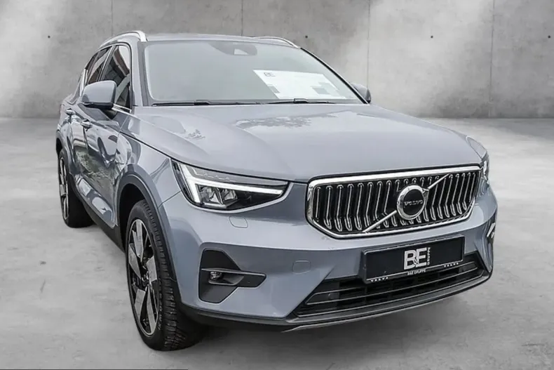 Volvo XC40 din 2022 cu 29.780 km - oferta VOL201361 - foto 1