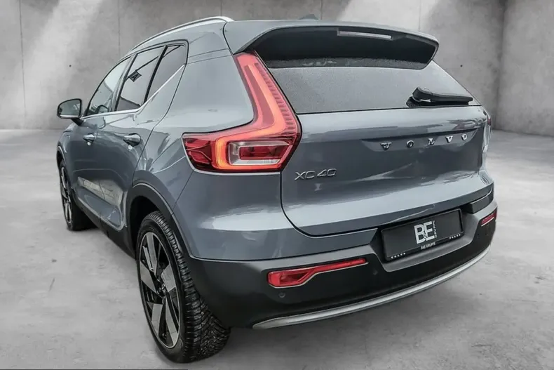 Volvo XC40 din 2022 cu 29.780 km - oferta VOL201361 - foto 3