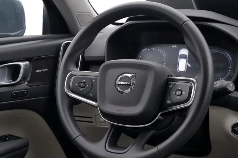 Volvo XC40 din 2022 cu 29.780 km - oferta VOL201361 - foto 7