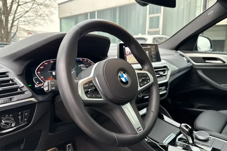 BMW X4 (Seria X) din 2024 cu 5.958 km - oferta BMW201364 - foto 19