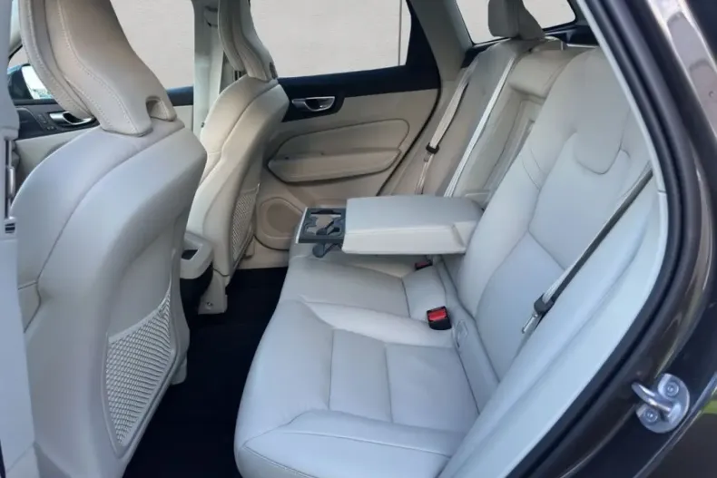 Volvo XC60 din 2024 cu 21.709 km - oferta VOL201366 - foto 16