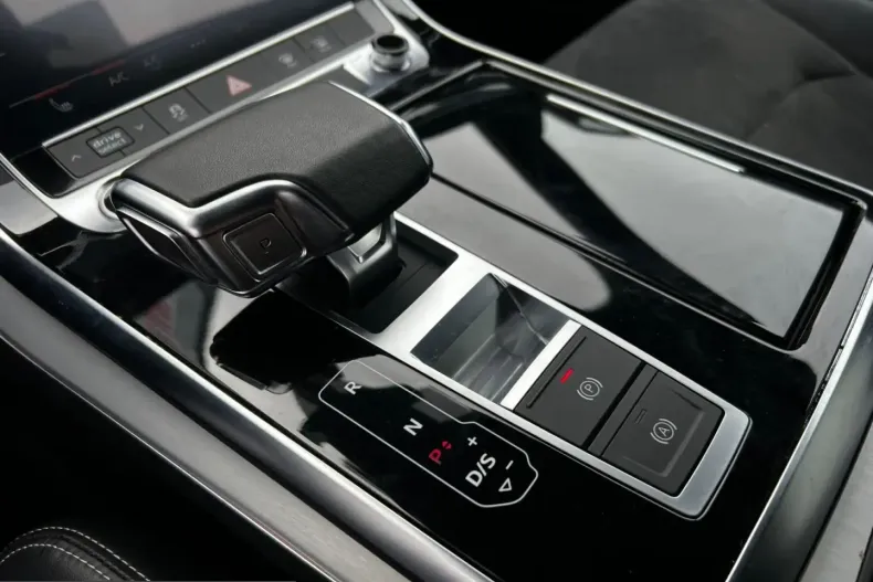 Audi Q8 din 2022 cu 105.577 km - oferta AUD201369 - foto 15