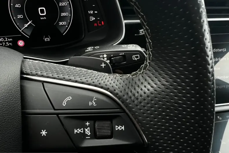 Audi Q8 din 2022 cu 105.577 km - oferta AUD201369 - foto 27