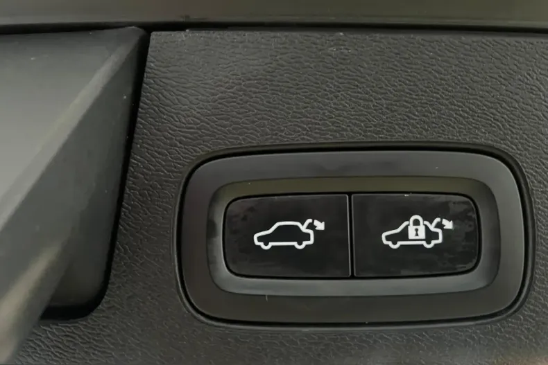 Volvo XC60 din 2021 cu 95.000 km - oferta VOL201370 - foto 11