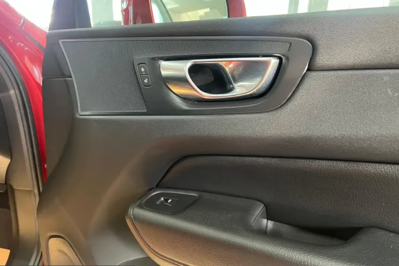 Volvo XC60 din 2021 cu 95.000 km - oferta VOL201370 - foto 16