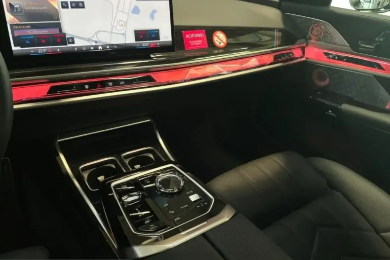 BMW 740 (Seria 7) din 2025 cu 17.450 km - oferta BMW201372 - foto 14