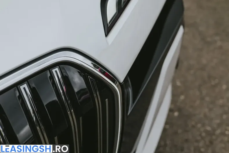 BMW 740 (Seria 7) din 2025 cu 16.800 km - oferta BMW201373 - foto 4