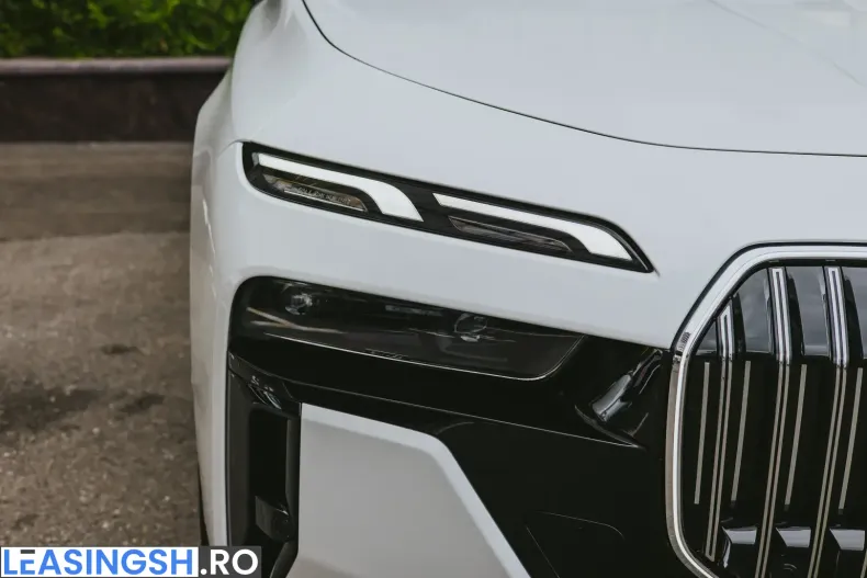 BMW 740 (Seria 7) din 2025 cu 16.800 km - oferta BMW201373 - foto 5