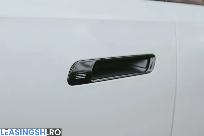 BMW 740 (Seria 7) din 2025 cu 16.800 km - oferta BMW201373 - foto 8