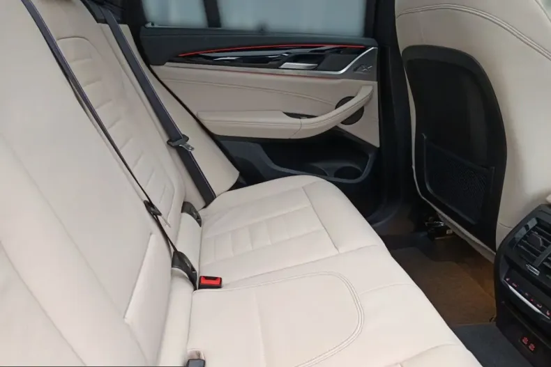 BMW X3 (Seria X) din 2024 cu 16.061 km - oferta BMW201374 - foto 21