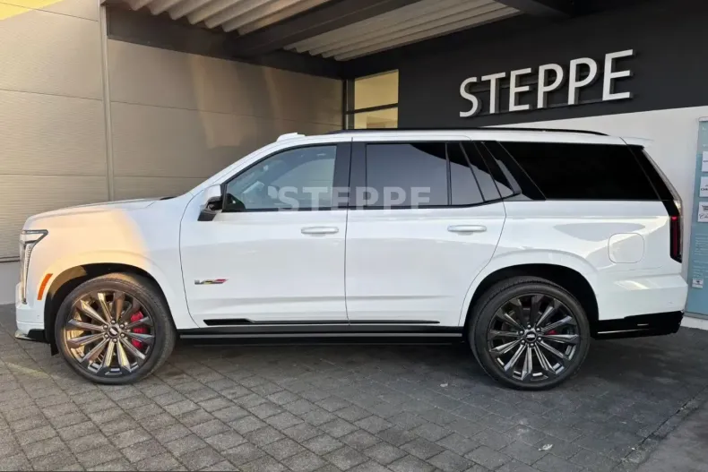 Cadillac Escalade din 2026 cu 10 km - oferta CAD201385 - foto 2