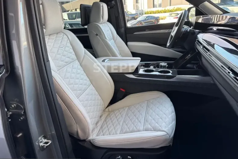 Cadillac Escalade din 2026 cu 10 km - oferta CAD201385 - foto 12