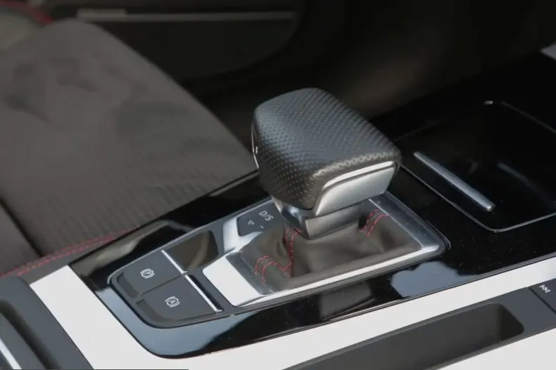 Audi Q5 din 2022 cu 33.450 km - oferta AUD201396 - foto 13