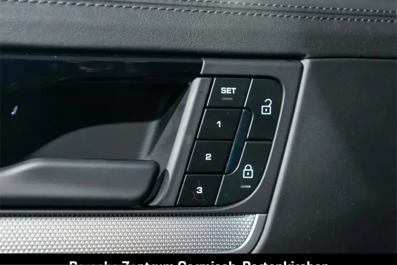 Porsche Cayenne din 2024 cu 3.834 km - oferta POR201403 - foto 23